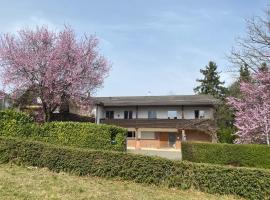 Hotel Photo: Apartments in Leafy Suburb