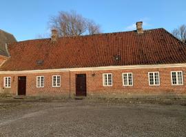 Hotel fotoğraf: Ferielejlighed i herregårdsmiljø