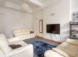 Hotel foto: ALTIDO Spacious 3 Bed Apartment in the Old Town