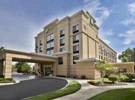 Holiday Inn Hotel & Suites Ann Arbor University of Michigan Area, an IHG Hotel: Ann Arbor şehrinde bir otel