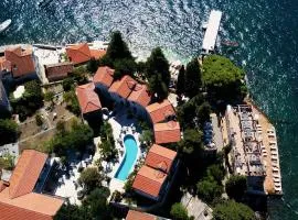 Forte Rose Hotel