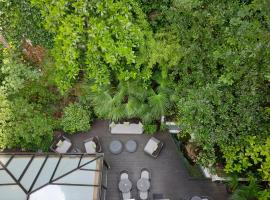 A picture of the hotel: Garden-Elysée