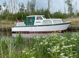 Foto do Hotel: Boat Albatros - kamperen op het water - niet om mee te varen - read host profile-lees hostprofiel