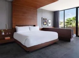 MARQUEE Playa Hotel