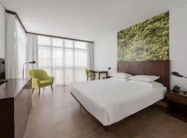Neat Hotel Avenida