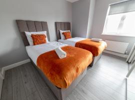 Foto do Hotel: Bright and spacious contractor house!Free WiFi!