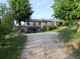 Villa Strada dei Monti Sibillini，位于Montefortino的酒店