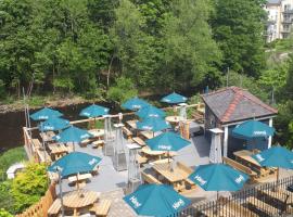 The Hand Hotel Llangollen by Compass Hospitality, hotel in Llangollen