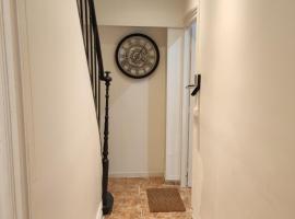 DG LOCATION, hotel in Saint-Quentin