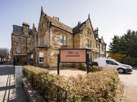 A picture of the hotel: No1 Apartments St Andrews - South Street