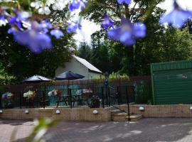 The Dwelling Place, Hotel in Irvine