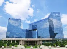 Ramada Plaza Liuzhou Liudong, hotel en Liuzhou
