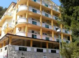 Vila Mario