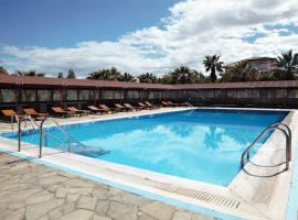 Hotel kuvat: Bonaventure Villa - Largest Villa in Athens for Groups