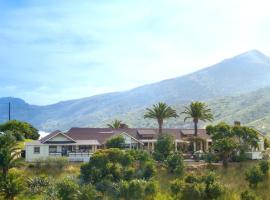 Banning House of Two Harbors, Hotel in Two Harbors