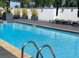 Golden Tulip Roissy Saint Witz, hotel v destinaci Saint-Witz