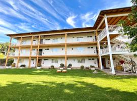 Hotel El Almendro, hotel in Paine