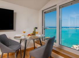 Zdjęcie hotelu: Minimal Loft with Sea View over Zakynthos Harbor!