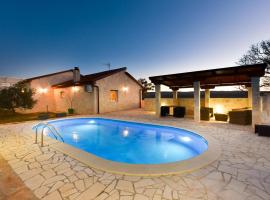 Hotel foto: Awesome Home In Pridraga With Wifi