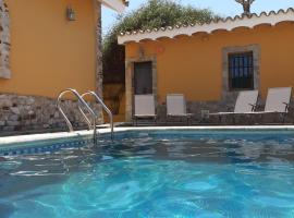 Hotel fotoğraf: La Capilla (casa destinada solo a familias)