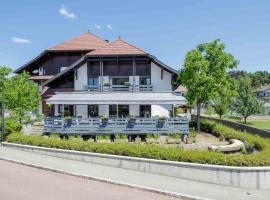 Fotos de Hotel: Logis hôtel Annecy nord / Argonay