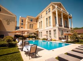 Tresor Le Palais Timisoara, Curio Collection by Hilton، فندق في تيميشوارا