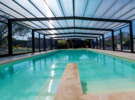 Les Pilotis Du Cognac, hotel in Bourg-Charente