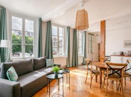 Hotel Foto: Hypolite 1 New - Cocooning flat - 80 meters from the Port of Honfleur