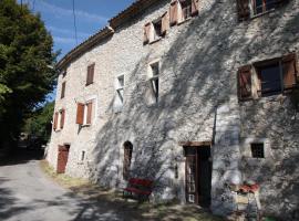 A picture of the hotel: Le Mas de Mo, au coeur des paysages du Verdon