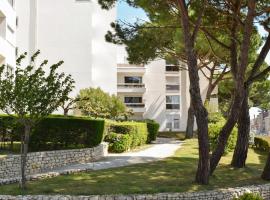 Ξενοδοχείο φωτογραφία: Awesome Apartment In Royan With Kitchen