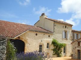 صور الفندق: Chambre en pierre