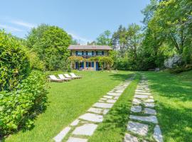 Hotel fotoğraf: Lovely Villa with huge Garden surrounded by Nature