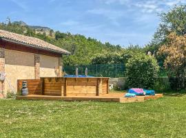 Hotel Photo: Lovely Home In Le Saix With Outdoor Swimming Pool