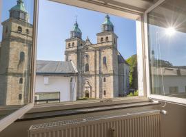 A picture of the hotel: Appartement de standing avec parking privé