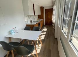 Fotos de Hotel: Moderne einzigartige Wohnung in Altdorf