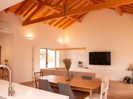 Hotel Photo: Palmira's - relaxing countryside house in Batalha