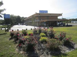 Foto di Hotel: Travel Inn and Suites