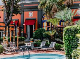 Costantinopoli 104, hotel v Neapoli
