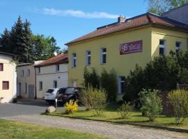 Hotel foto: 1 Zimmer Apartment mit bis zu 4 Schlafplätzen, separate Küche und Bad mit Garten und Parkplatz