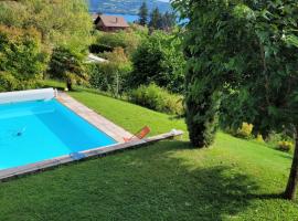 Hotel Photo: Beautiful property in front of Annecy Lake