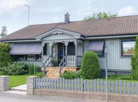 Hotel fotografie: Awesome Home In Vimmerby With 3 Bedrooms And Sauna