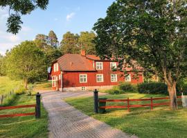 Hotel kuvat: Nice Home In Mantorp With Kitchen