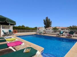 Hotel Photo: Villa Santo Tomas by Villa Plus