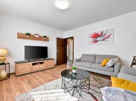 Hotel Foto: Awesome Home In Trnovec With Wifi And 2 Bedrooms