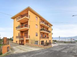 Hotel fotografie: Lovely Apartment In Campo Calabro With House Sea View