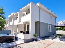 Fantasy Classic Maisonette II, hotel v Novalji