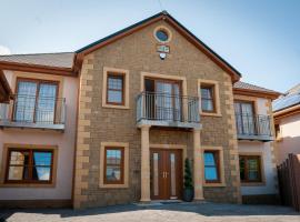 A picture of the hotel: St Martin's House With Hot Tub