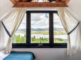 FAJNE CHATY - rodzinny wypoczynek w górach, ξενοδοχείο σε Falsztyn