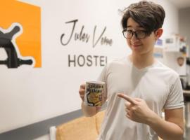 Jules Verne Hostel, hotel v destinaci Taškent