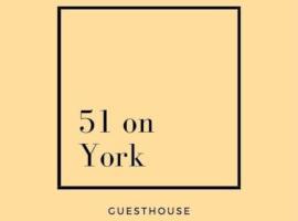 Фотографія готелю: 51 on York Guesthouse